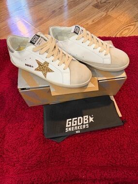 Golden Goose White Low-Top Sneakers with Gold Glitter Star